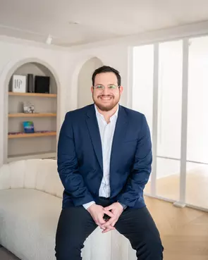 Carlos Barnola Padron, Brossard, Real Estate Agent